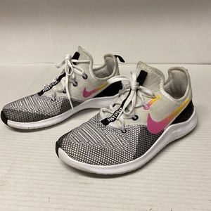 Nike Free TR 8 Laser Fuchsia